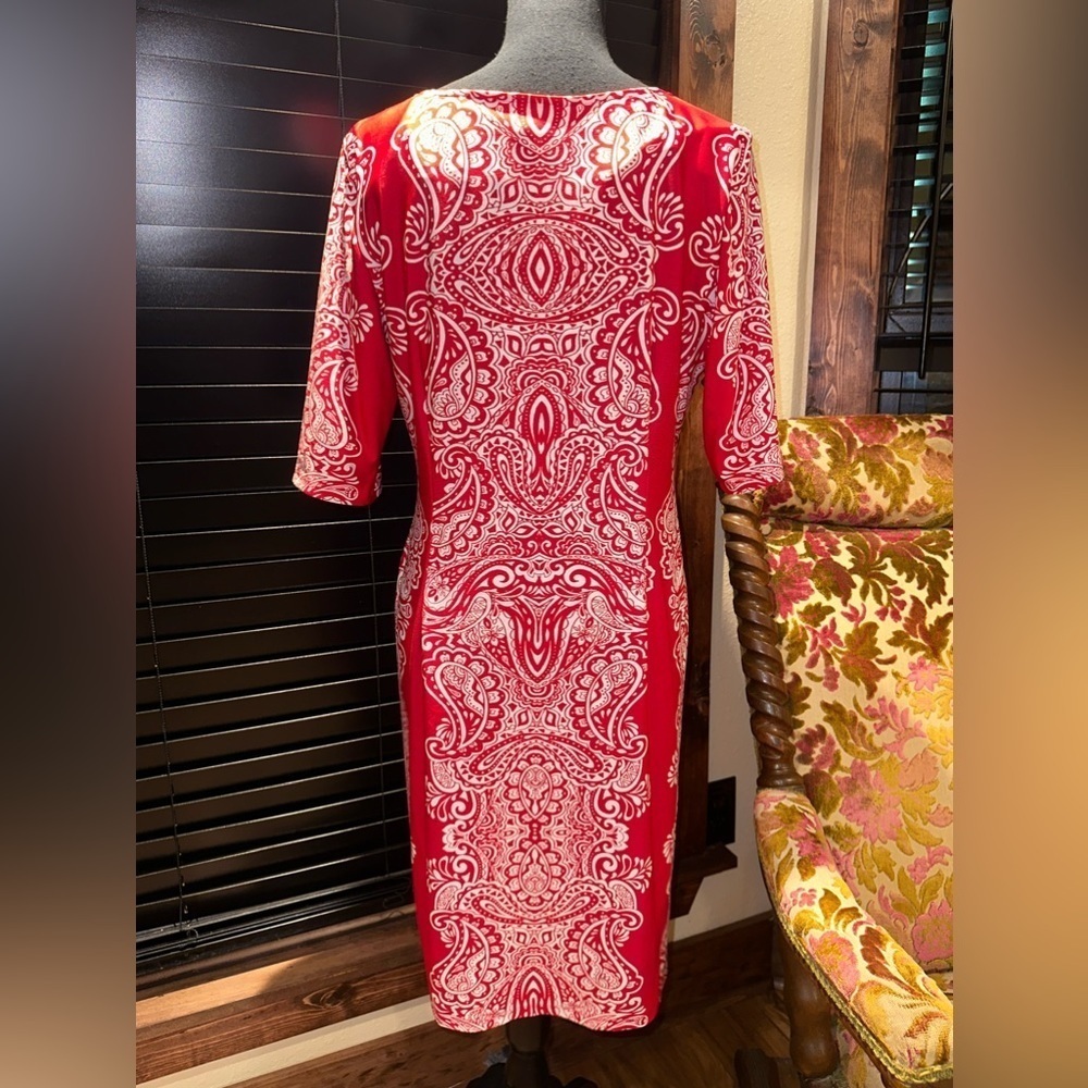 Sunny Leigh Red Paisley Sheath Dress Gold Metal Neck Cutout Stretch Office L - Picture 6 of 8